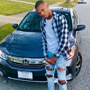 Meet your Posher, Eric